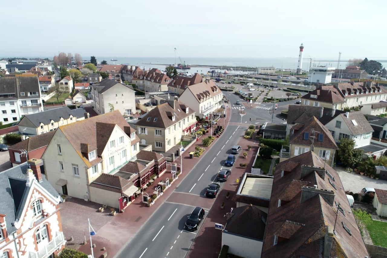 Hotel-Restaurant Le Normandie Luc-sur-Mer Luaran gambar